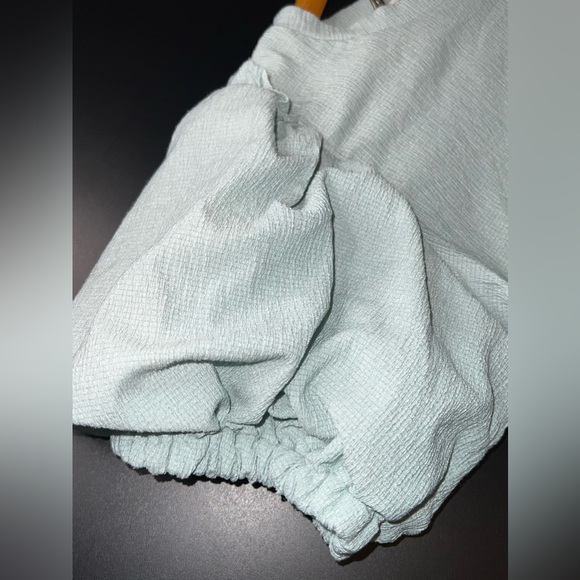 THML Trobriand Puff Sleeve Blouse Size Small EUC - Picture 3 of 7